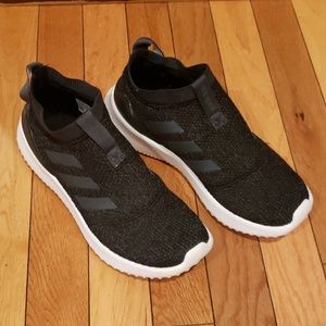 Brand New Adidas Laceless Running shoe size 6